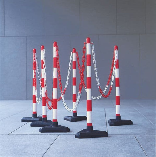 59037 10m Chain Post Kit - 6 Posts, 10m Chain, 10 Hooks & Links - Black/Yellow - Concrete Base